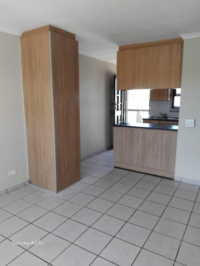 To Let  Bedroom Property for Rent in Kabega Park Eastern Cape